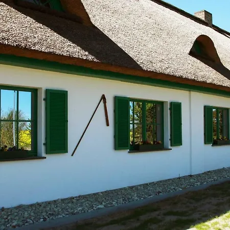 Reetferienhaus Rauchseeschwalbe Apartamento